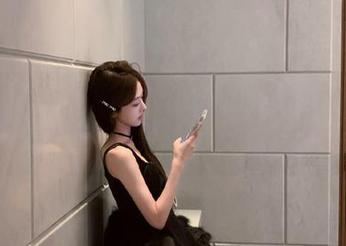 在ios上不停滑动51app，感觉自己都快成吃瓜专业户了！