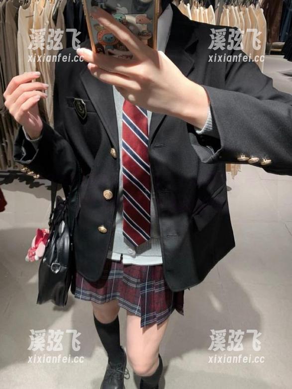 在718.sx上，ios用户也能体验一口气吃好几个瓜的快感！