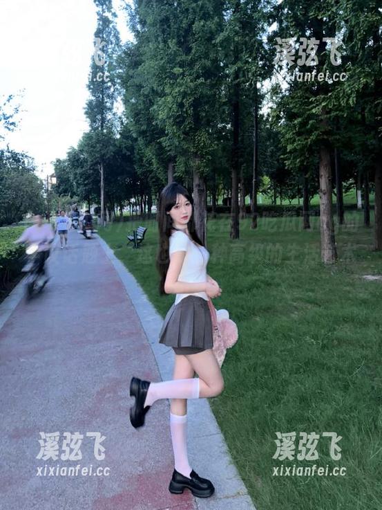 把时间都花在92吃瓜网cg的争议话题上，这也是一种高级的生活艺术吧？