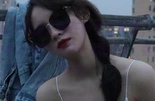 别人都在聊《某某》,我却深陷www.hl10.co这一款app,看傻眼的节奏!