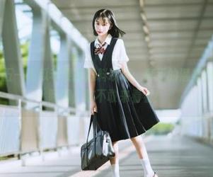 五一吃瓜苹果版黑料现场：真正的潜规则、隐秘的人际网，敢不敢来看看！