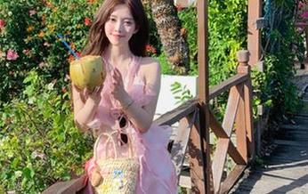 直达免费吃瓜网站，一路狂追的八卦新闻，人沉迷其中，根本停不下来。