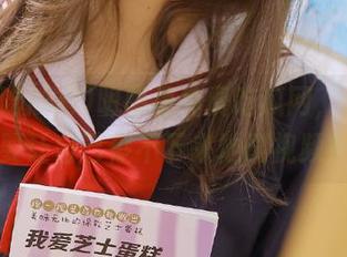 明明是免费吃瓜网，怎么我却要让自己停不下来地刷视频？！