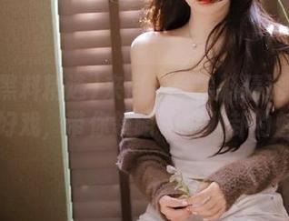 来自冲哥黑料精选官网的官方好戏，带你领略一把八卦的魅力！