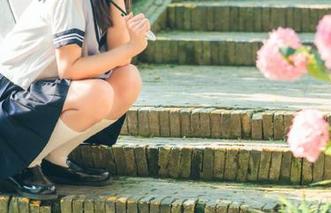 这是一条关于吃瓜网入口的八卦，听说下载了能变身‘瓜友’！