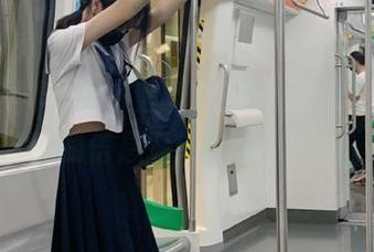 吃瓜黑料网站的另类线路，碎片化的信息竟如此耐人寻味。