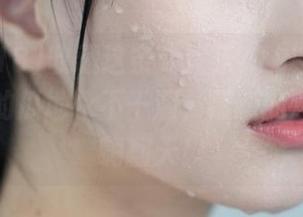 收藏这条“娱乐718”的动态，让你的瓜地永不干涸，最新的爆料让你嗨翻天！
