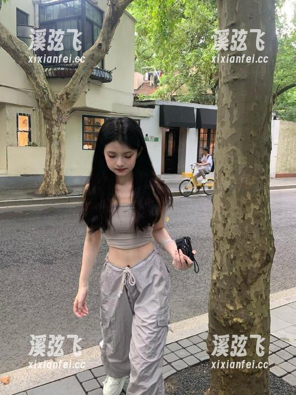 我要吃瓜网 最新鲜的八卦就在“我要吃瓜网”苹果版,快点儿让我追追!