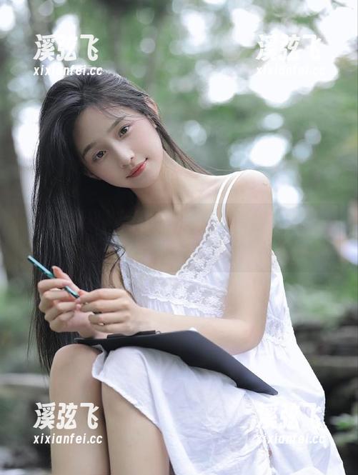 每日黑料 观看每日黑料的时候,屏幕上的每一条都让我感到活着真好