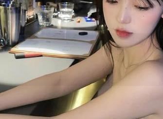 “国产黑料不打烊”：当你的午餐变成了八卦入口，一点都不想吃呀