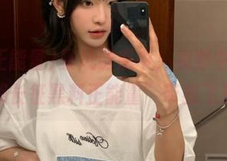 暴风诱惑中，视频中的“万篇长征黑料正能量”带我飞翔