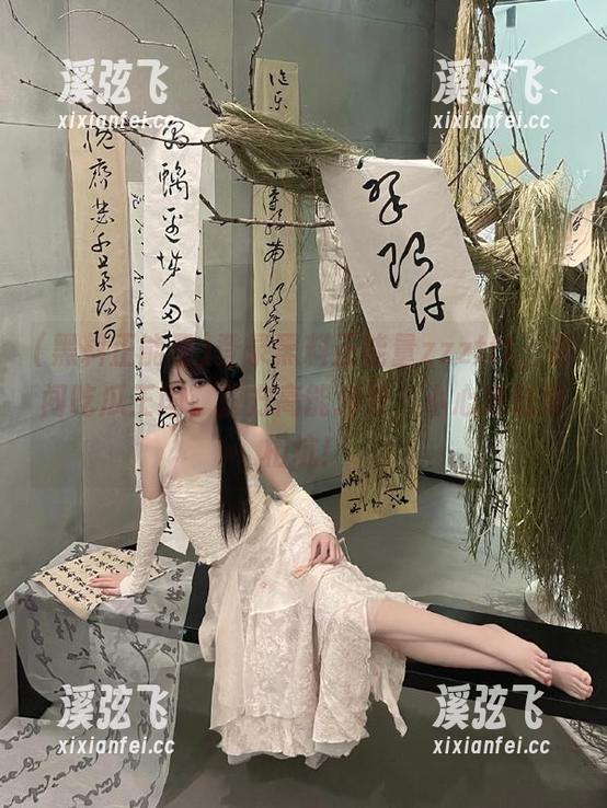 登录黑料正能量zzzttt，勇闯吃瓜王国，前方高能预警，小心跌进真相坑！